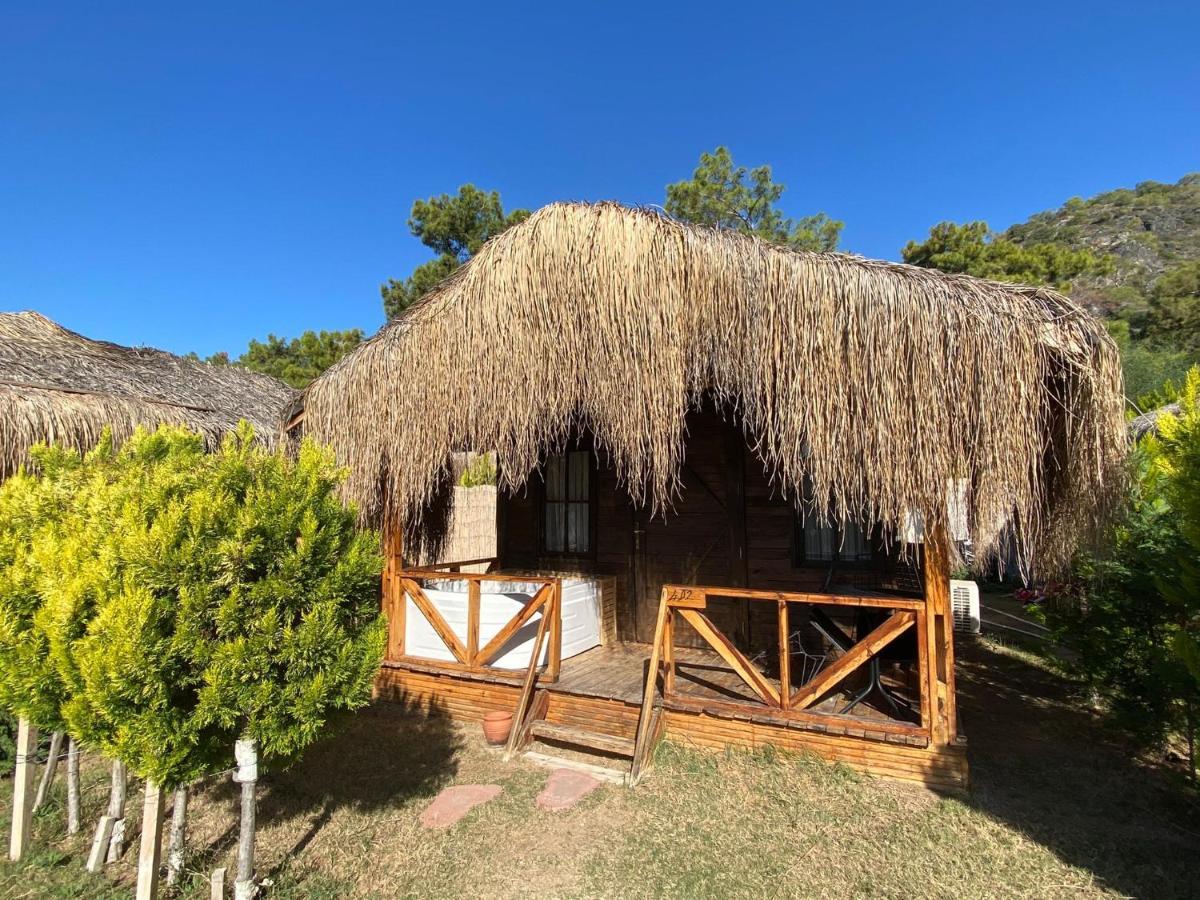 Green Pine Bungalows & Beach Luxury Concept 올루데니스 외부 사진